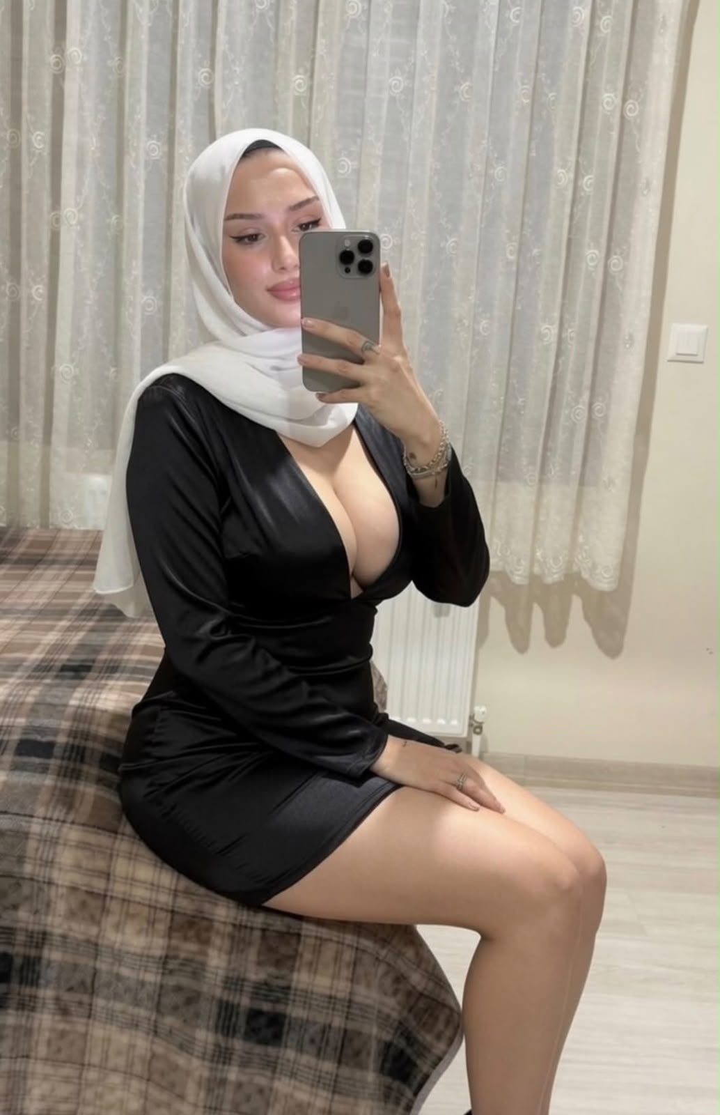 Dedekorkut Yeni Bayan Escort Bayan Beyaz