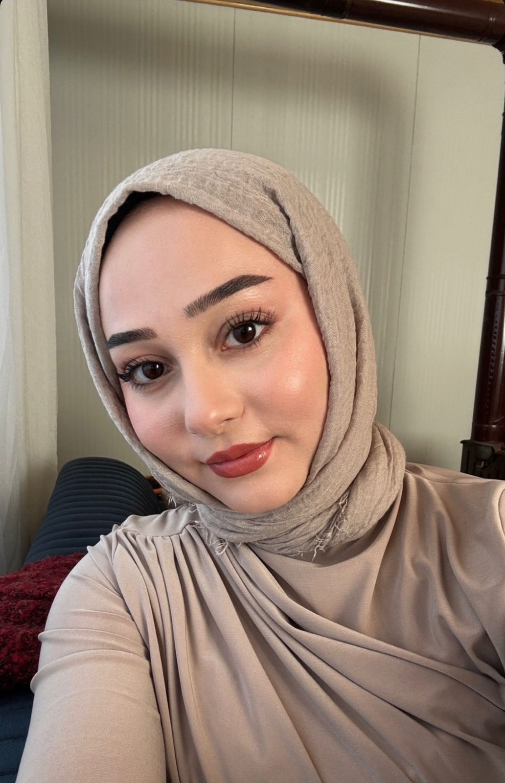 Akkiraz Sadık Bir Sevgili Escort Bayan Deren