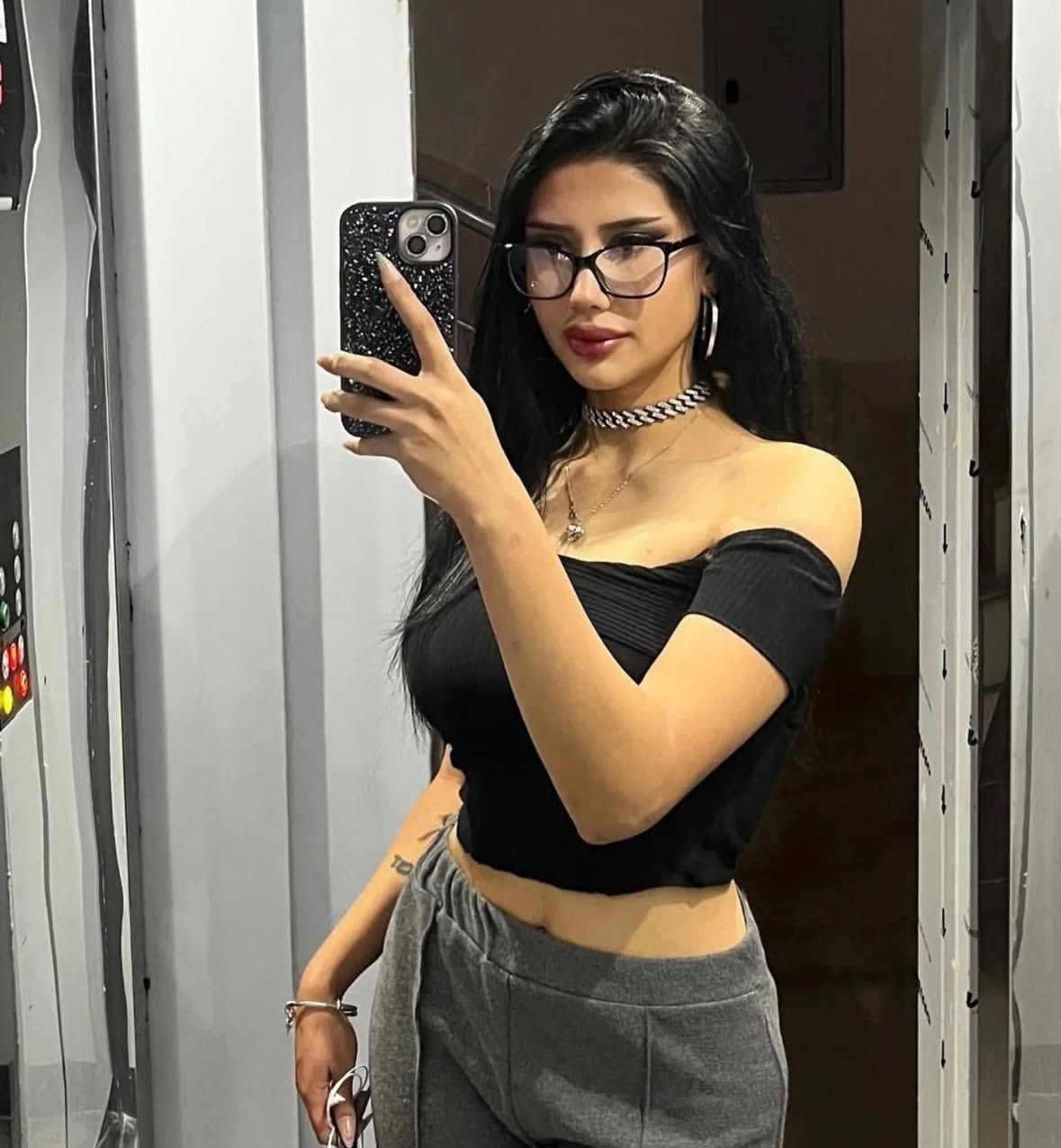 Günbatan Mükemmel İlişki Escort Bayan Hanzade