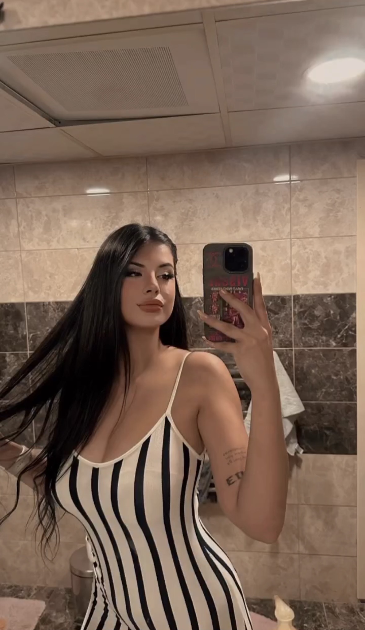 Yokuşdibi Öğrenci Bayan Escort Melekhan