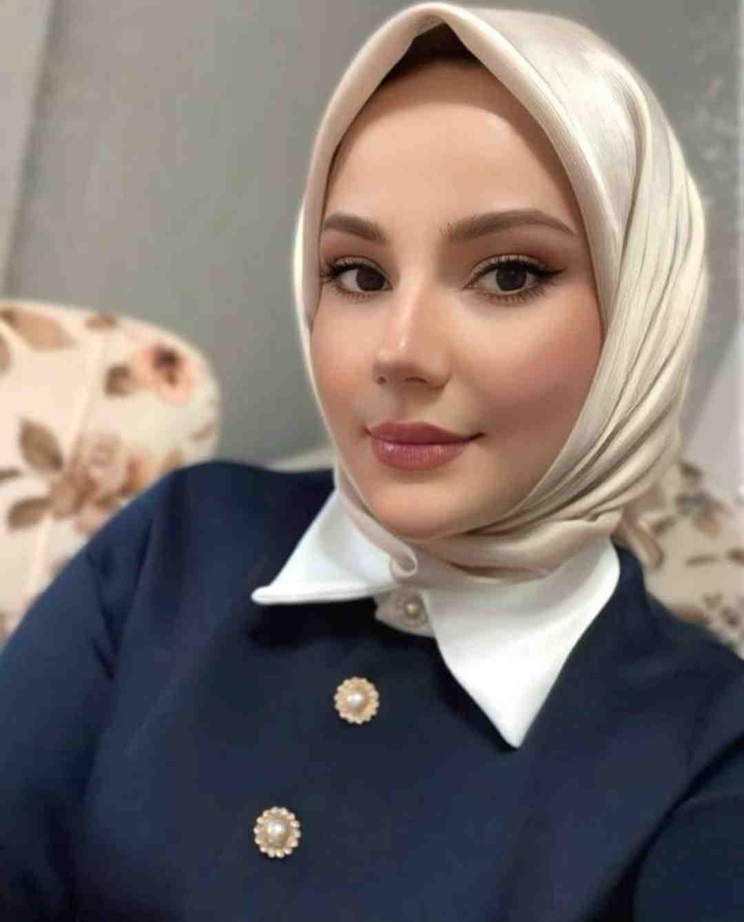 Ata Kendine Güvenen Kadın Escort Bayan Funda