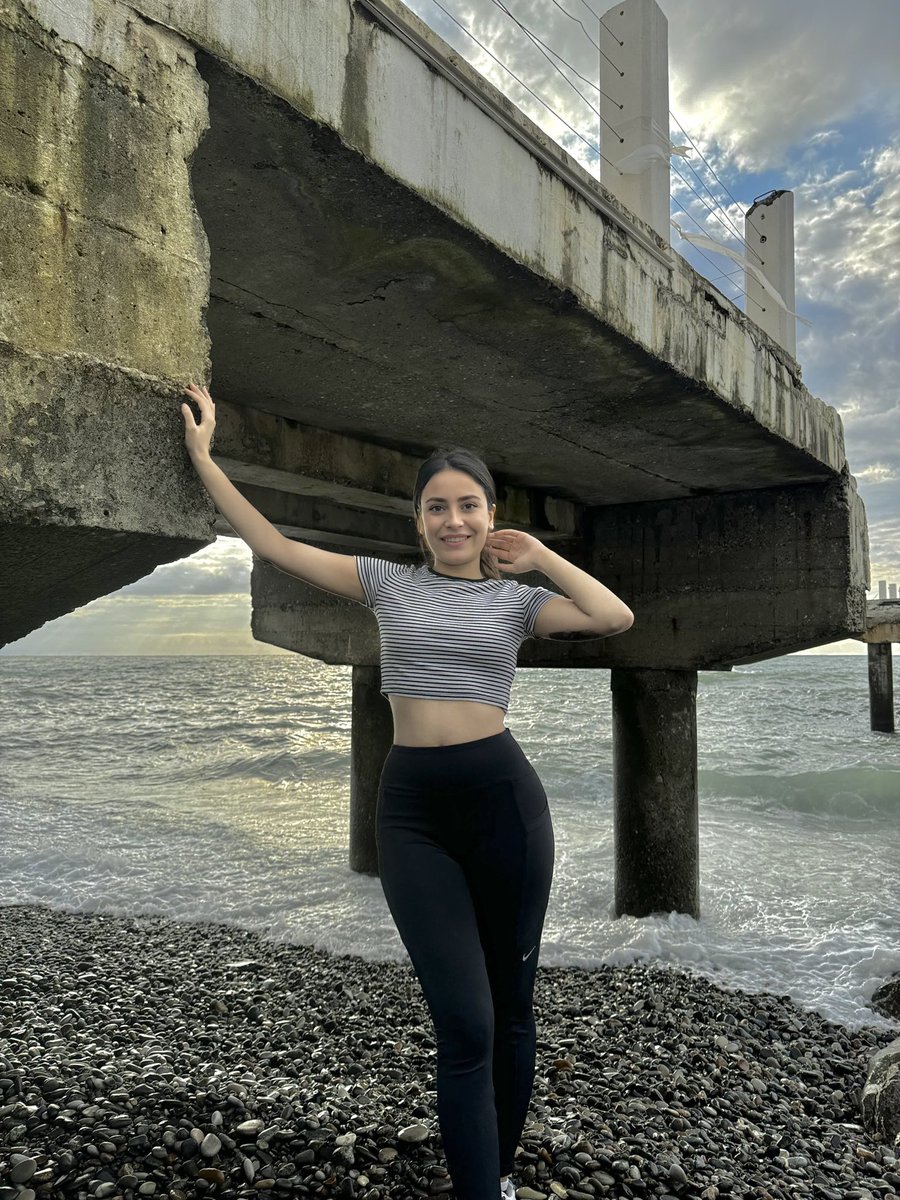 Aşağıkurtoğlu Modern Bayan Bayan Escort Zeynep